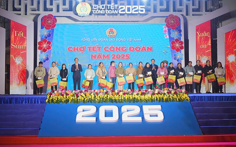 Chương trình “Chợ Tết Công đoàn” Chương trình “Chợ Tết Công đoàn”