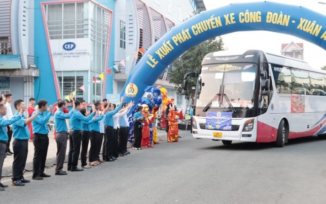 Xuân ấm áp - Tết sum vầy: Công đoàn Việt Nam đồng hành cùng người lao động