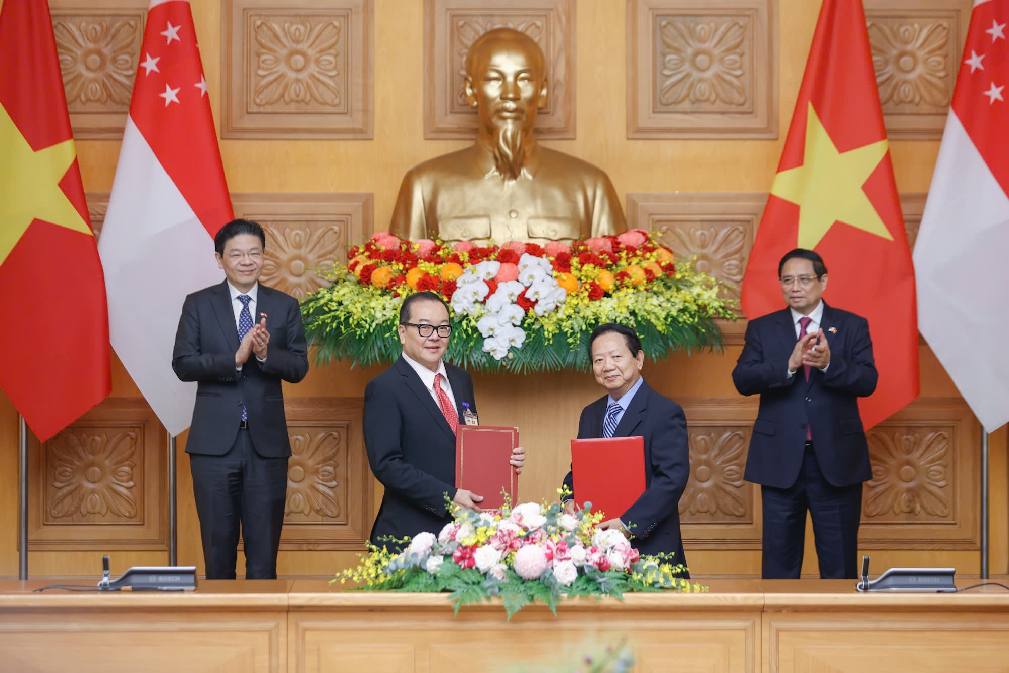 Ngoại giao kinh tế: Góc nhìn từ hoạt động của Hội hữu nghị Việt Nam - Singapore Ngoại giao kinh tế: Góc nhìn từ hoạt động của Hội hữu nghị Việt Nam - Singapore