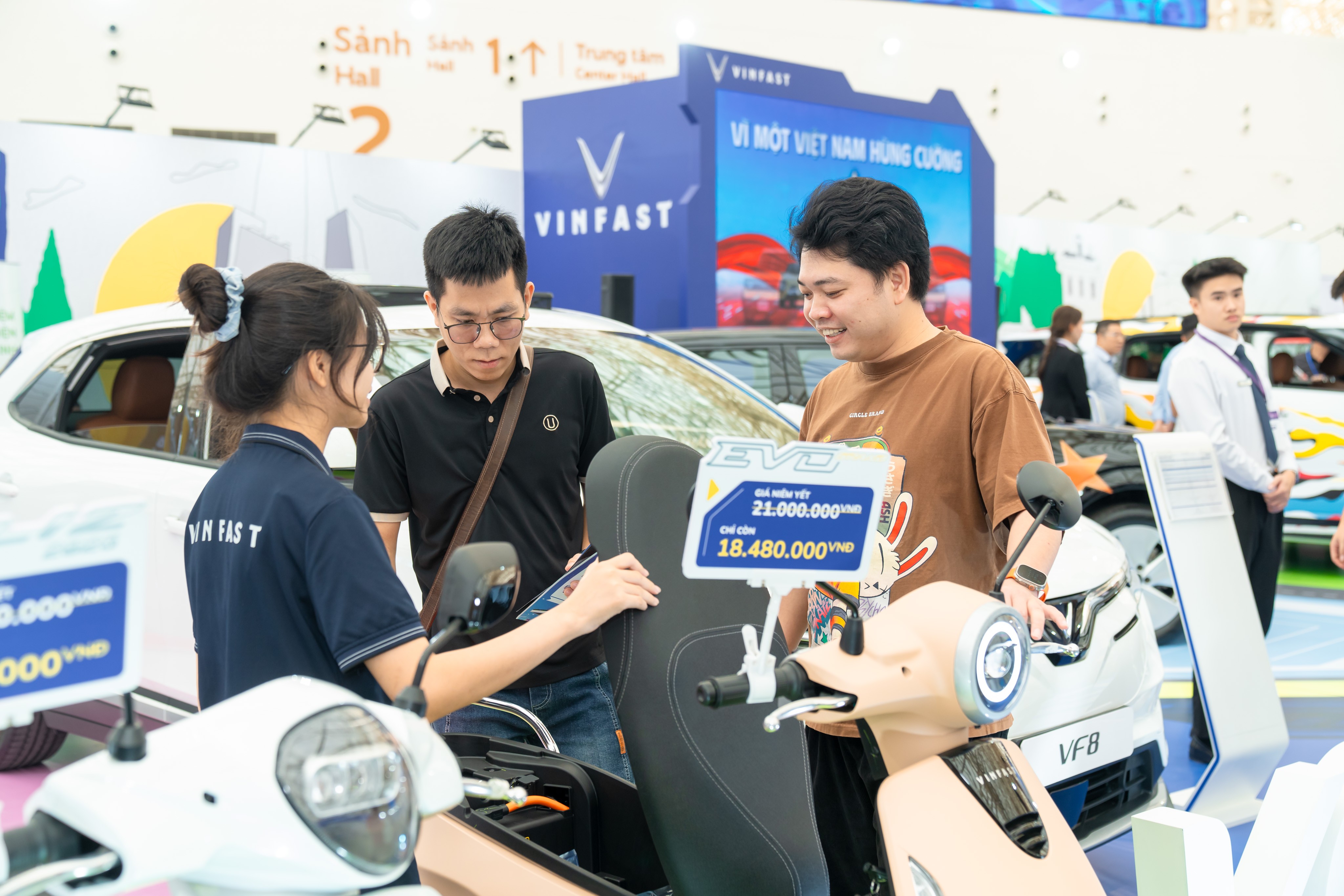 Khai mạc tuần lễ công nghiệp và công nghệ Việt Nam 2025 tại Trung tâm triển lãm Việt Nam Khai mạc tuần lễ công nghiệp và công nghệ Việt Nam 2025 tại Trung tâm triển lãm Việt Nam