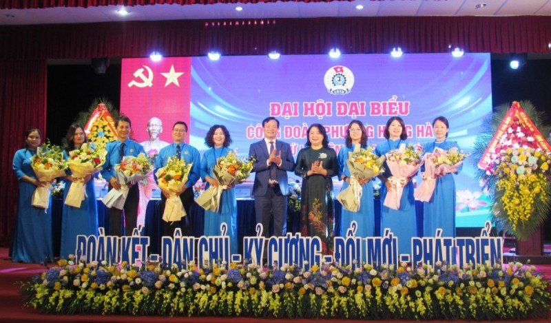 Ban Chấp hành Công đoàn phường Hồng Hà nhiệm kỳ 2025 - 2030. (Ảnh: T.L)