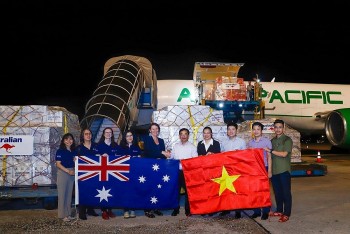 Australia đóng góp thêm 800.000 đô la Úc cho người dân Việt Nam bị ảnh hưởng bởi bão