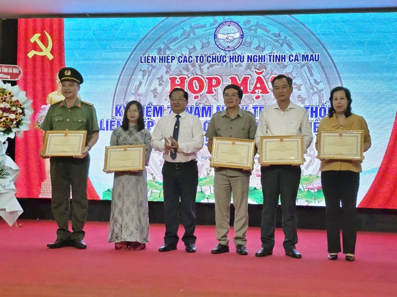 Cà Mau kỷ niệm 75 năm Ngày truyền thống Liên hiệp các tổ chức hữu nghị Việt Nam Cà Mau kỷ niệm 75 năm Ngày truyền thống Liên hiệp các tổ chức hữu nghị Việt Nam