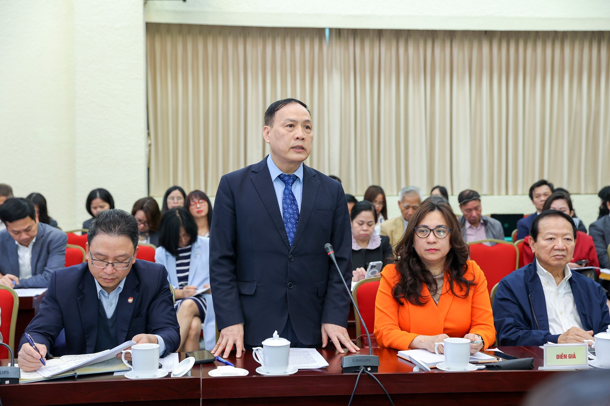 GS.TSKH. Nguyễn Đình Đức, Chủ tịch Hội đồng Trường Đại học Công nghệ, Đại học Quốc gia Hà Nội, Ủy viên Ban Thường vụ Hội hữu nghị Việt - Nga GS.TSKH. Nguyễn Đình Đức, Chủ tịch Hội đồng Trường Đại học Công nghệ, Đại học Quốc gia Hà Nội, Ủy viên Ban Thường vụ Hội hữu nghị Việt - Nga