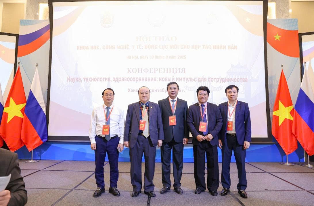 Hiến kế xây dựng nền đối ngoại nhân dân Việt Nam thời kỳ mới Hiến kế xây dựng nền đối ngoại nhân dân Việt Nam thời kỳ mới