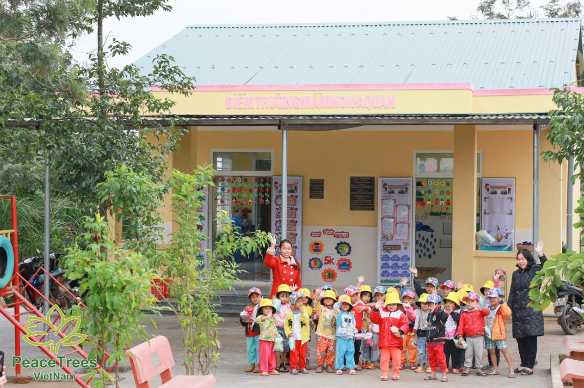PeaceTrees Vietnam: Góp phần hàn gắn vết thương chiến tranh, vun đắp tương lai phát triển PeaceTrees Vietnam: Góp phần hàn gắn vết thương chiến tranh, vun đắp tương lai phát triển