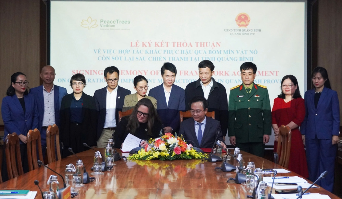 PeaceTrees Vietnam: Góp phần hàn gắn vết thương chiến tranh, vun đắp tương lai phát triển PeaceTrees Vietnam: Góp phần hàn gắn vết thương chiến tranh, vun đắp tương lai phát triển