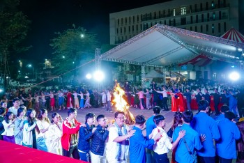 Giao lưu sinh viên Việt Nam - Campuchia: Gắn kết từ những điều giản dị