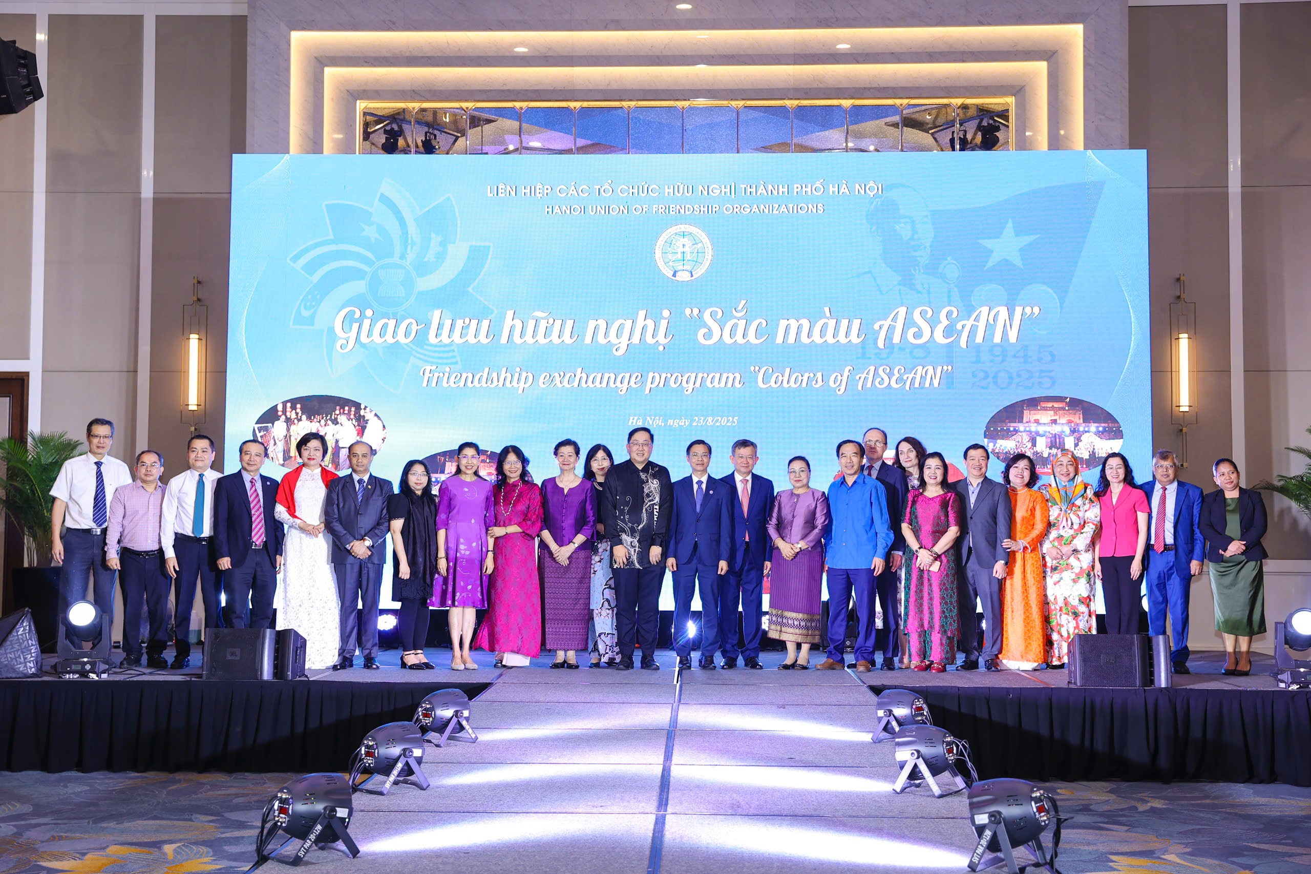 Nâng cao hiệu quả hoạt động đối ngoại nhân dân Thủ đô trong bối cảnh đổi mới sáng tạo Nâng cao hiệu quả hoạt động đối ngoại nhân dân Thủ đô trong bối cảnh đổi mới sáng tạo