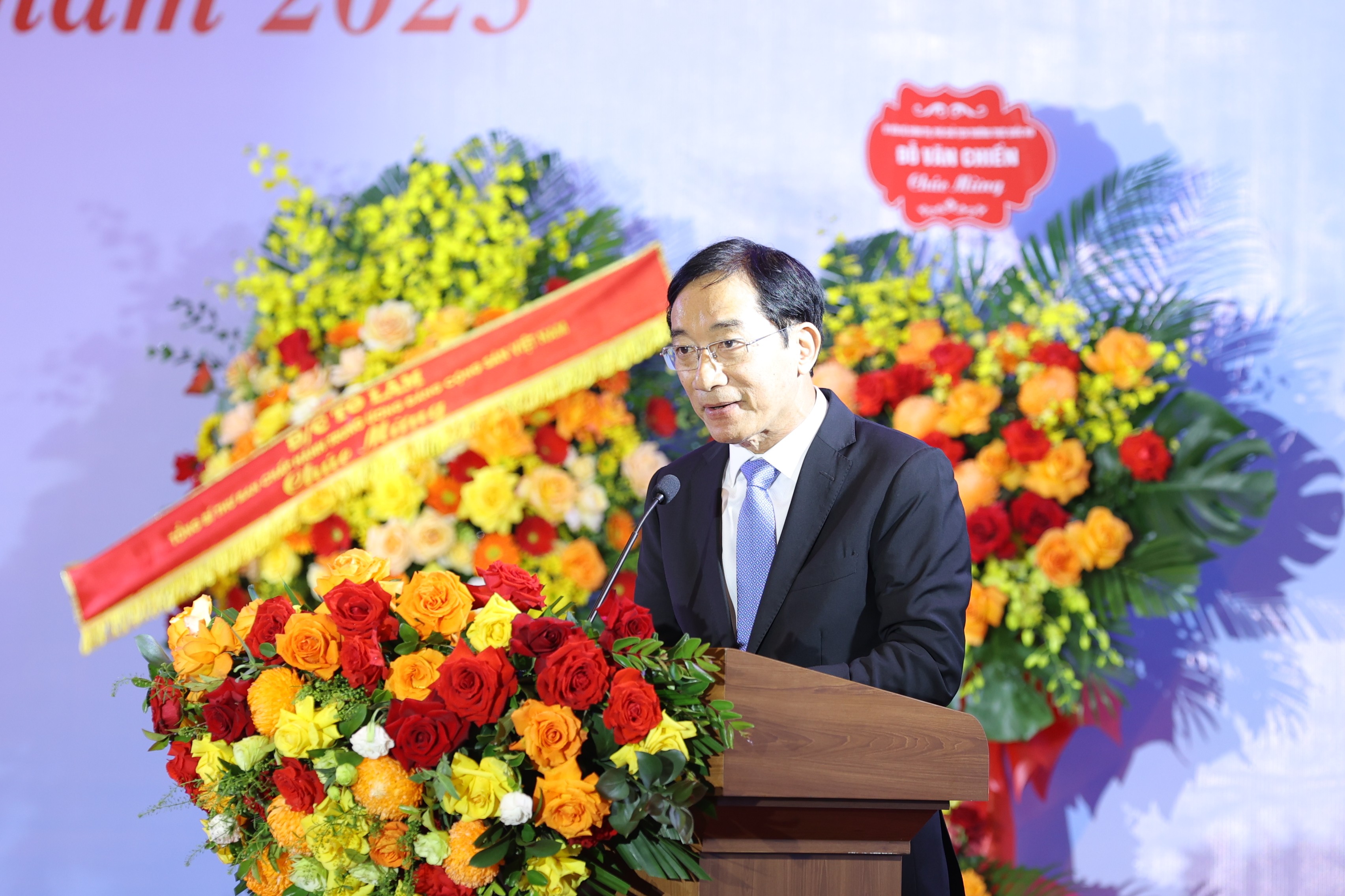 Liên hiệp các tổ chức hữu nghị Việt Nam kỷ niệm 75 năm Ngày Truyền thống và Đại hội Thi đua yêu nước giai đoạn 2025 - 2030 Liên hiệp các tổ chức hữu nghị Việt Nam kỷ niệm 75 năm Ngày Truyền thống và Đại hội Thi đua yêu nước giai đoạn 2025 - 2030