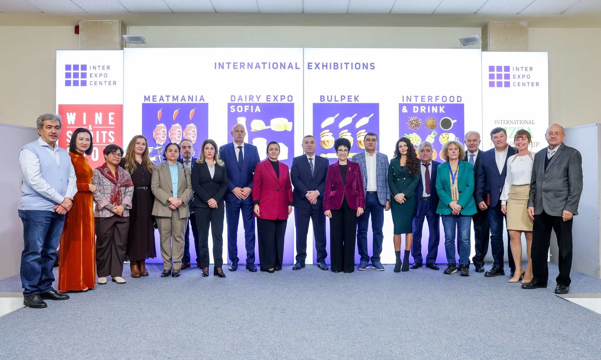 Việt Nam tham gia gian hàng tại Hội chợ Quốc tế về Thực phẩm - Đồ uống lớn nhất Đông Nam Âu Việt Nam tham gia gian hàng tại Hội chợ Quốc tế về Thực phẩm - Đồ uống lớn nhất Đông Nam Âu