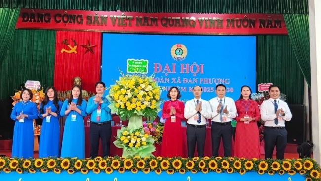 Công đoàn xã chăm lo, bảo vệ quyền lợi người lao động, góp phần vào sự phát triển của địa phương