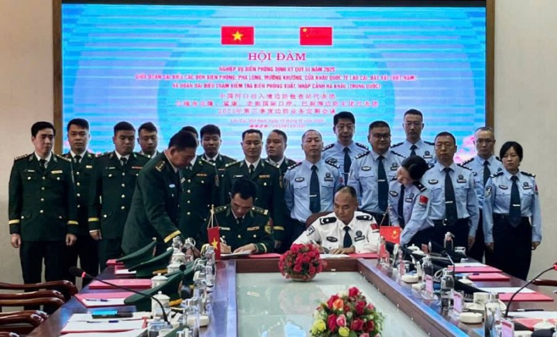 Lào Cai - Vân Nam: đẩy mạnh các hoạt động giao lưu nhằm tăng cường tình đoàn kết hữu nghị