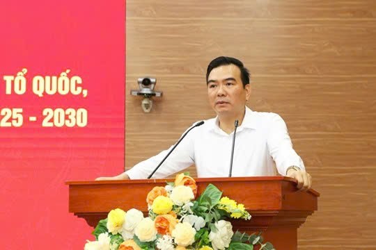 TS. Nguyễn Minh Chung, Ủy viên Ban Thường vụ, Trưởng ban Tuyên giáo và Dân vận Đảng ủy Mặt trận Tổ quốc, các đoàn thể Trung ương TS. Nguyễn Minh Chung, Ủy viên Ban Thường vụ, Trưởng ban Tuyên giáo và Dân vận Đảng ủy Mặt trận Tổ quốc, các đoàn thể Trung ương