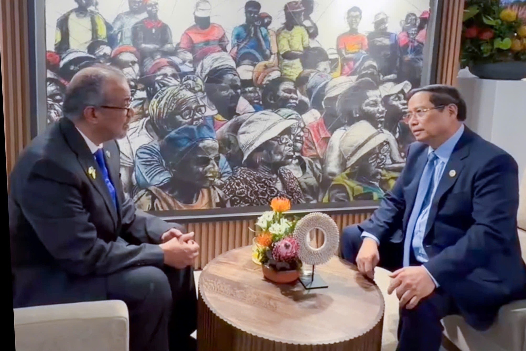 Thủ tướng đề nghị WHO hỗ trợ phòng ngừa dịch bệnh sau bão lũ lịch sử