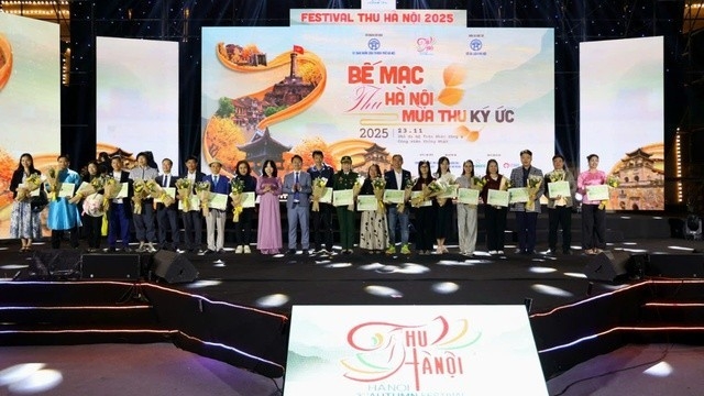 Chung tay ủng hộ đồng bào miền Trung tại Lễ bế mạc Festival Thu Hà Nội 2025