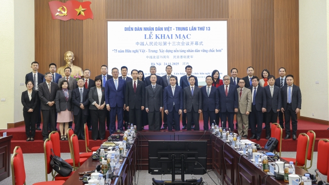 Khai mạc Diễn đàn nhân dân Việt - Trung lần thứ 13: Bồi đắp quan hệ từ nền tảng nhân dân