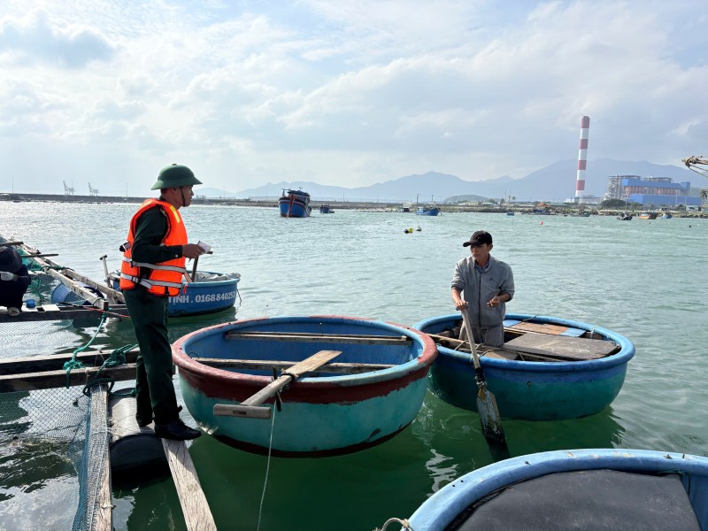 Đồn Biên phòng Ninh Phước (Khánh Hòa) tăng cường tuyên truyền, chủ động ứng phó bão số 15