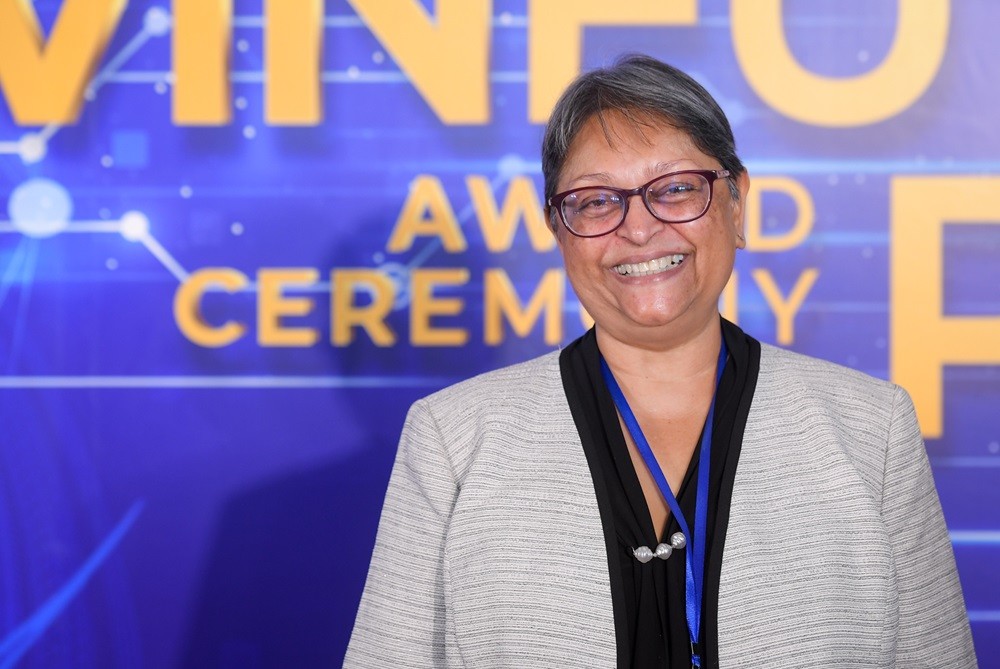 Cuộc hẹn của các trí tuệ aẢnh 2. GS. Quarraisha Abdool Karim - Chủ nhân Giải Đặc biệt VinFuture 2021, Thành viên Hội đồng Sơ khảo Giải thưởng VinFuture – sẽ điều phối phiên thảo luận về những tiến bộ trong phát hiện, chẩn đoán và điều trị bệnh. Ảnh: VFP.dẫn dắt y học tương lai tại Tuần lễ Khoa học Công nghệ VinFuture 2025