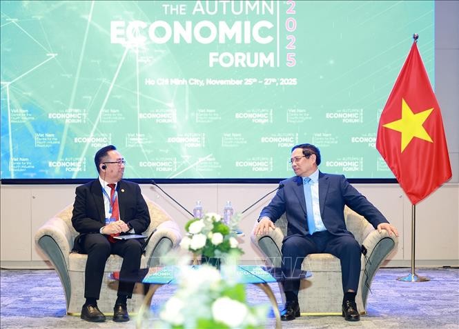 Thủ tướng Phạm Minh Chính tiếp khách quốc tế tham dự Diễn đàn Kinh tế mùa Thu