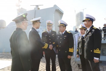 tau 015 tran hung dao bat dau tham giao luu voi hai quan trung quoc