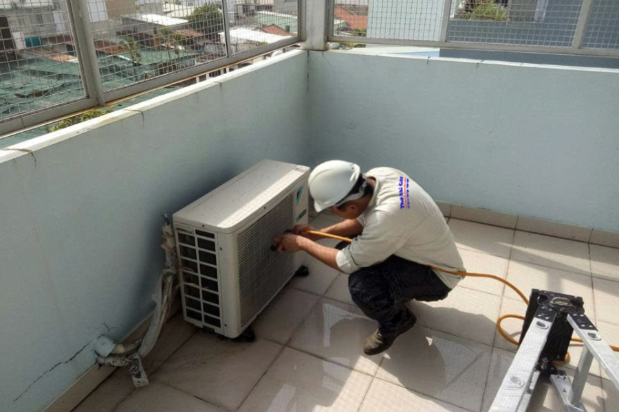 Thợ Sài Gòn là đơn vị cung cấp dịch vụ vệ sinh máy lạnh chuyên nghiệp tại TPHCM và các khu vực lân cận. (Ảnh: Thợ Sài Gòn) Thợ Sài Gòn là đơn vị cung cấp dịch vụ vệ sinh máy lạnh chuyên nghiệp tại TPHCM và các khu vực lân cận. (Ảnh: Thợ Sài Gòn)
