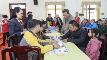 to chuc cuu tro tre em tiep suc tre em bac ninh som quay ve nhip song sau thien tai