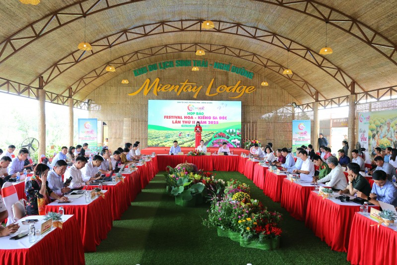 Festival Hoa - Kiểng Sa Đéc 2025: “Sắc hoa ngày mới” rực rỡ cuối năm