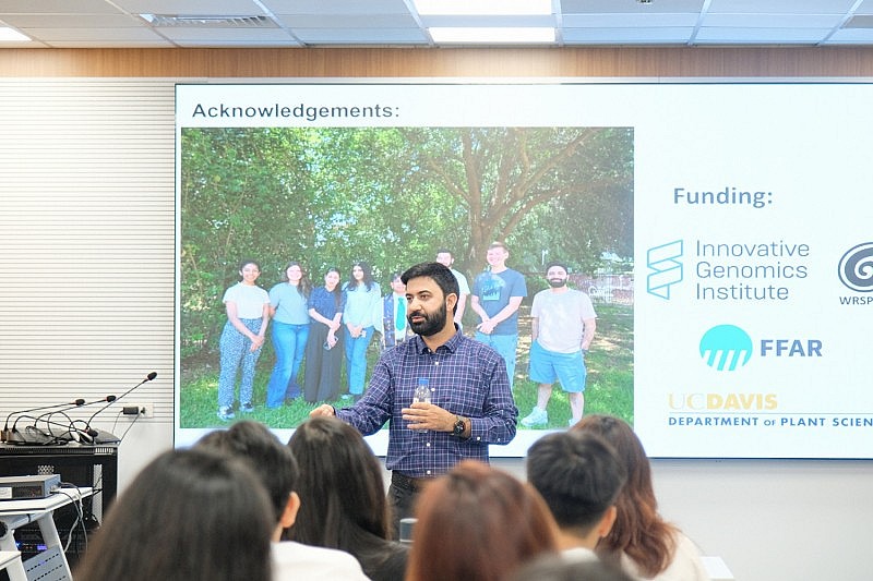 Sinh viên Việt và “cuộc hẹn” đặc biệt với những trí tuệ kiệt xuất thế giới tại VinFuture 2025