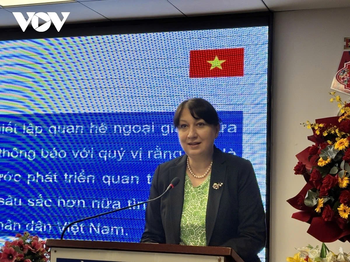 Bà Cristina Romila, Đại sứ đặc mệnh toàn quyền Romnia tại Việt Nam