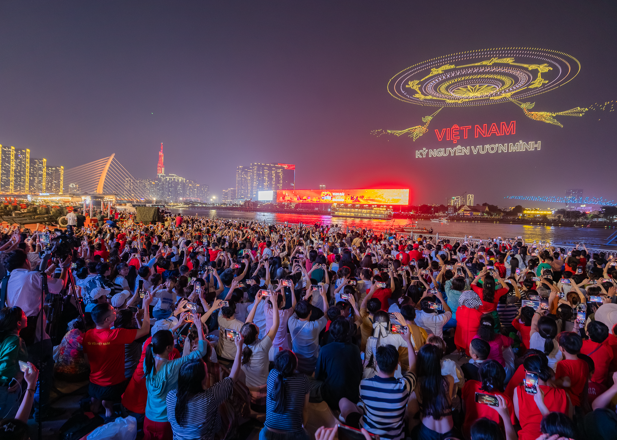 Tác phẩm Việt Nam kỷ nguyên vương mình của tác giả Phạm Ngọc Long vinh dự nhận giải Nhất