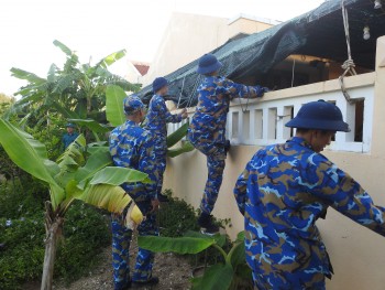 dac khu truong sa chu dong trien khai cac bien phap ung pho ap thap nhiet doi