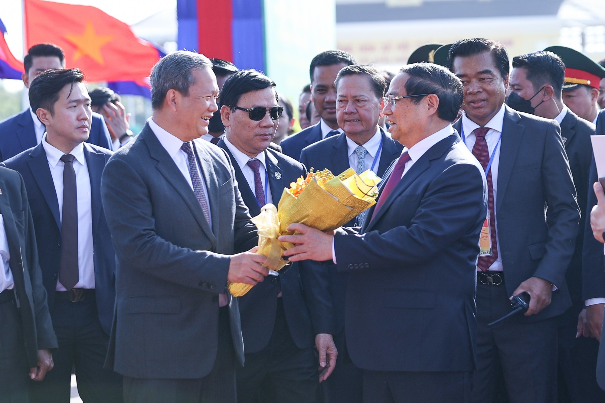 Thủ tướng Phạm Minh Chính cùng Thủ tướng Campuchia khai trương cặp cửa khẩu quốc tế mới Thủ tướng Phạm Minh Chính cùng Thủ tướng Campuchia khai trương cặp cửa khẩu quốc tế mới