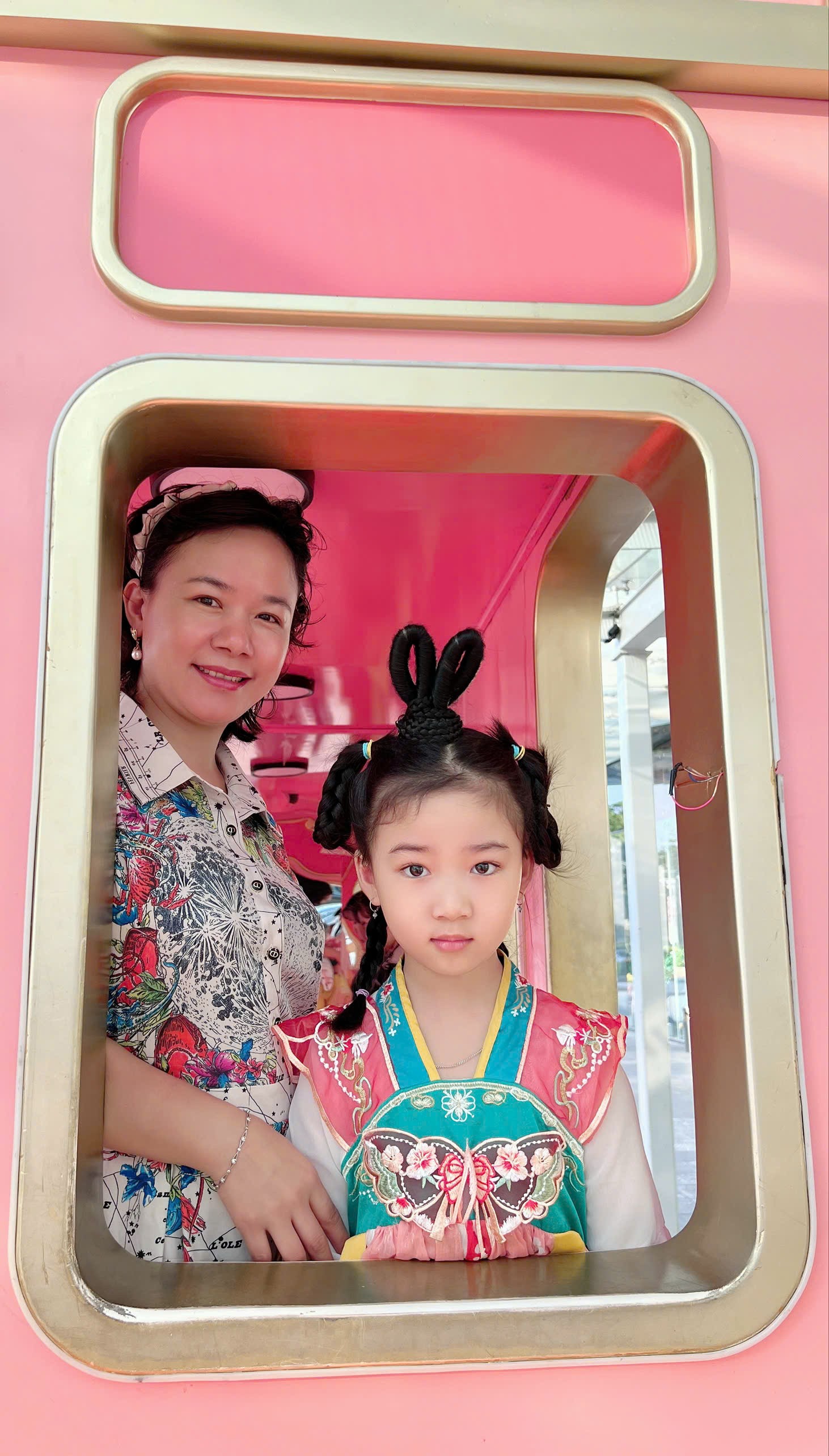 TS Trà My tiết lộ bí quyết để con “đọc thông, viết thạo” tiếng Việt TS Trà My tiết lộ bí quyết để con “đọc thông, viết thạo” tiếng Việt