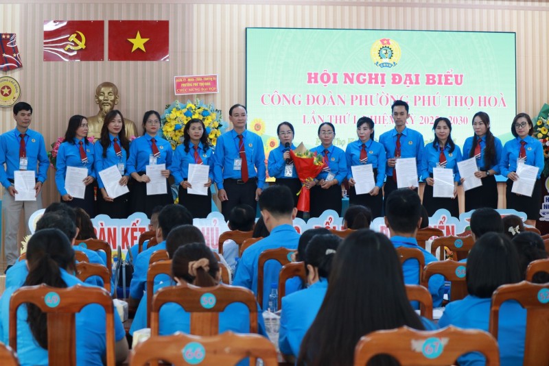 Hội nghị đại biểu Công đoàn phường Phú Thọ Hòa, TP HCM, lần thứ I, nhiệm kỳ 2025-2030. (Ảnh: T.L) Hội nghị đại biểu Công đoàn phường Phú Thọ Hòa, TP HCM, lần thứ I, nhiệm kỳ 2025-2030. (Ảnh: T.L)