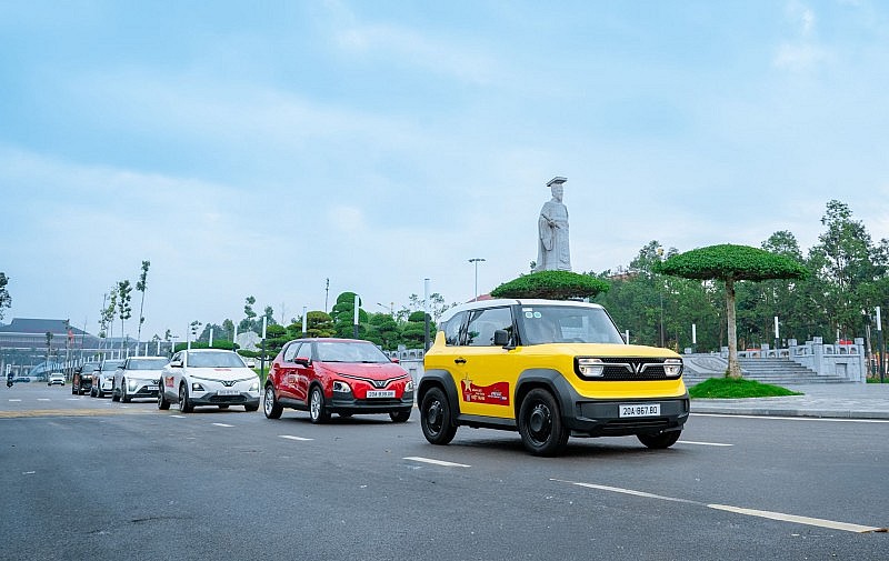 Chủ xe hết lời khen VinFast VF 3  sau chuyến xuyên Việt gần 8.000 km