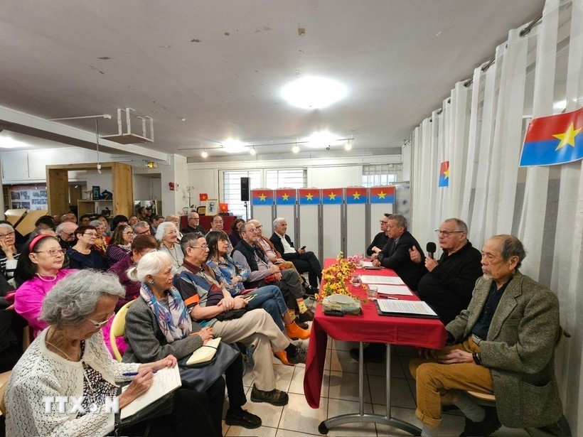 Hội người Việt Nam tại Pháp nỗ lực phát huy vai trò gắn kết của cộng đồng Hội người Việt Nam tại Pháp nỗ lực phát huy vai trò gắn kết của cộng đồng