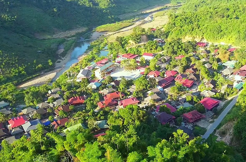 Mường Tùng chủ động triển khai giảm nghèo đa chiều từ chính sách đến cuộc sống Mường Tùng chủ động triển khai giảm nghèo đa chiều từ chính sách đến cuộc sống