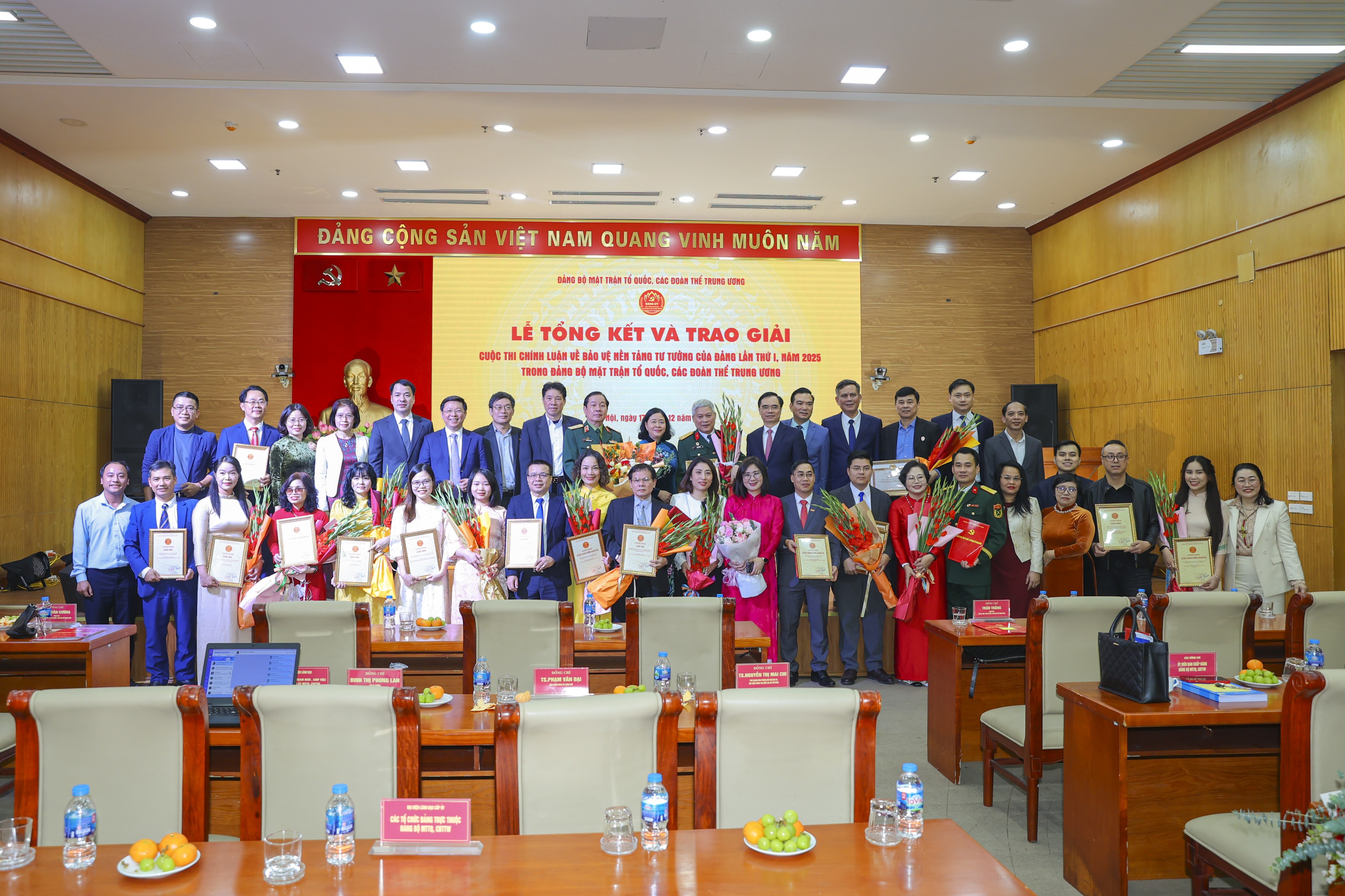 Khẳng định vai trò của Đảng bộ Mặt trận Tổ quốc, các đoàn thể Trung ương trong bảo vệ nền tảng tư tưởng của Đảng Khẳng định vai trò của Đảng bộ Mặt trận Tổ quốc, các đoàn thể Trung ương trong bảo vệ nền tảng tư tưởng của Đảng