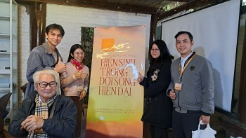 niem vui triet hoc lan toa tu truong dong