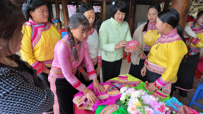 Nông dân Mường Tùng - lực lượng nòng cốt xóa đói giảm nghèo Nông dân Mường Tùng - lực lượng nòng cốt xóa đói giảm nghèo