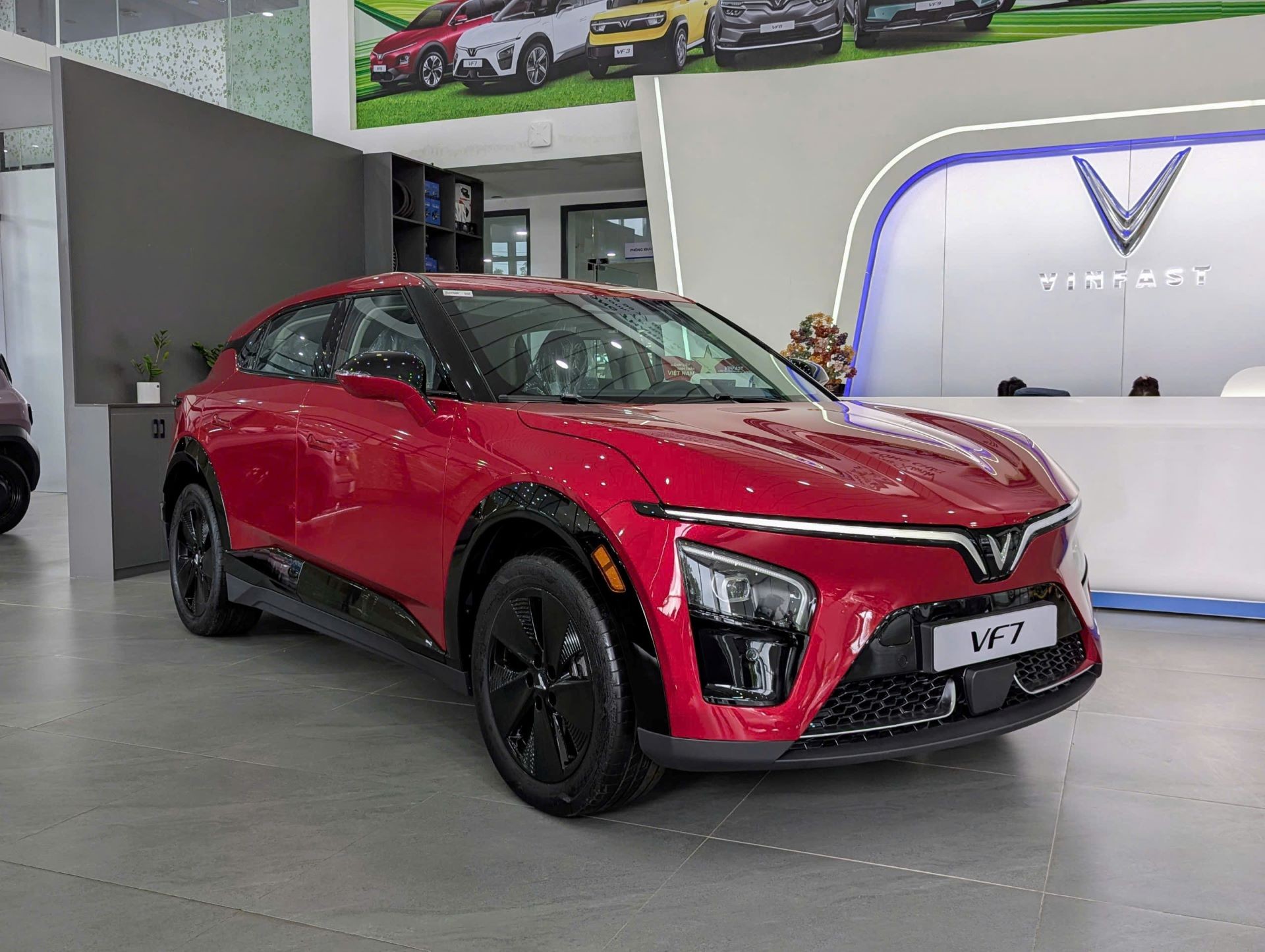 Ưu đãi khủng dịp cuối năm, cơ hội sở hữu VF 7 Eco – “nhà vô địch kép” của phân khúc C-SUV