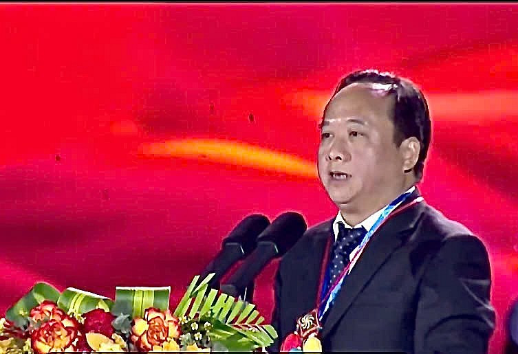 Thắm tình biên cương Việt Nam – Lào – Trung Quốc qua Lễ hội ném còn ở Điện Biên