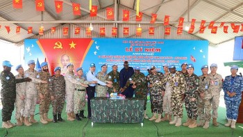 doi cong binh so 4 viet nam ky niem 81 nam ngay thanh lap quan doi nhan dan viet nam tai abyei