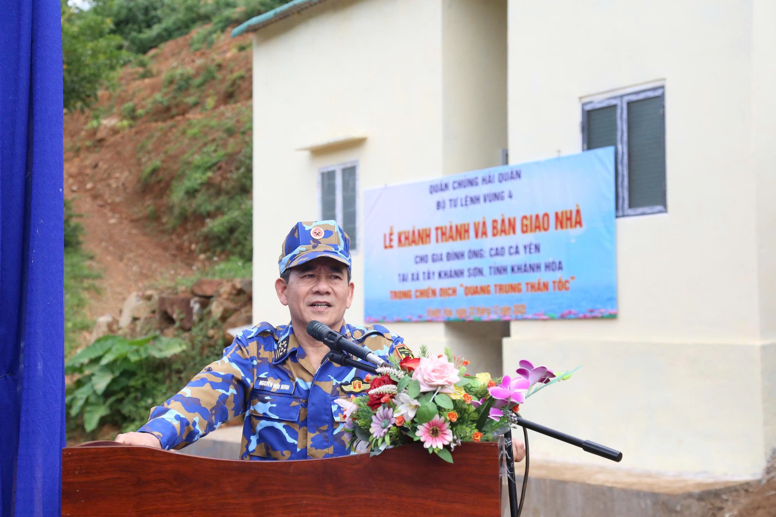 Bàn giao căn nhà đầu tiên trong “Chiến dịch Quang Trung”