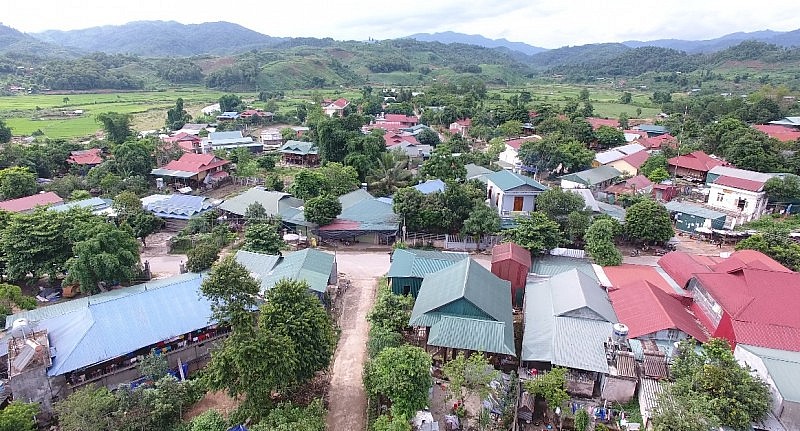 Già làng, trưởng bản, người có uy tín phát huy vai trò nòng cốt trong giảm nghèo
