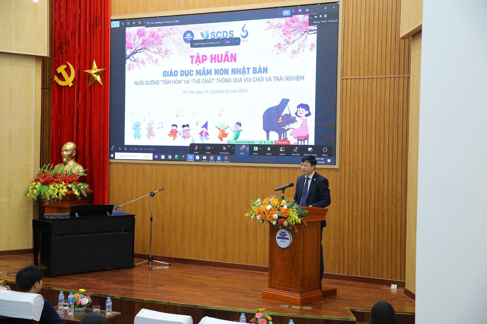 PGS.TS Nguyễn Văn Hiền, Chủ tịch Hội đồng Trường Đại học Sư phạm Hà Nội phát biểu tại buổi tập huấn. Ảnh: MT