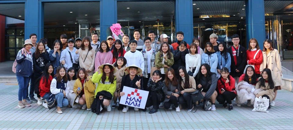 Các du học sinh Việt Nam tại Trường Đại học Hannam, Hàn Quốc.