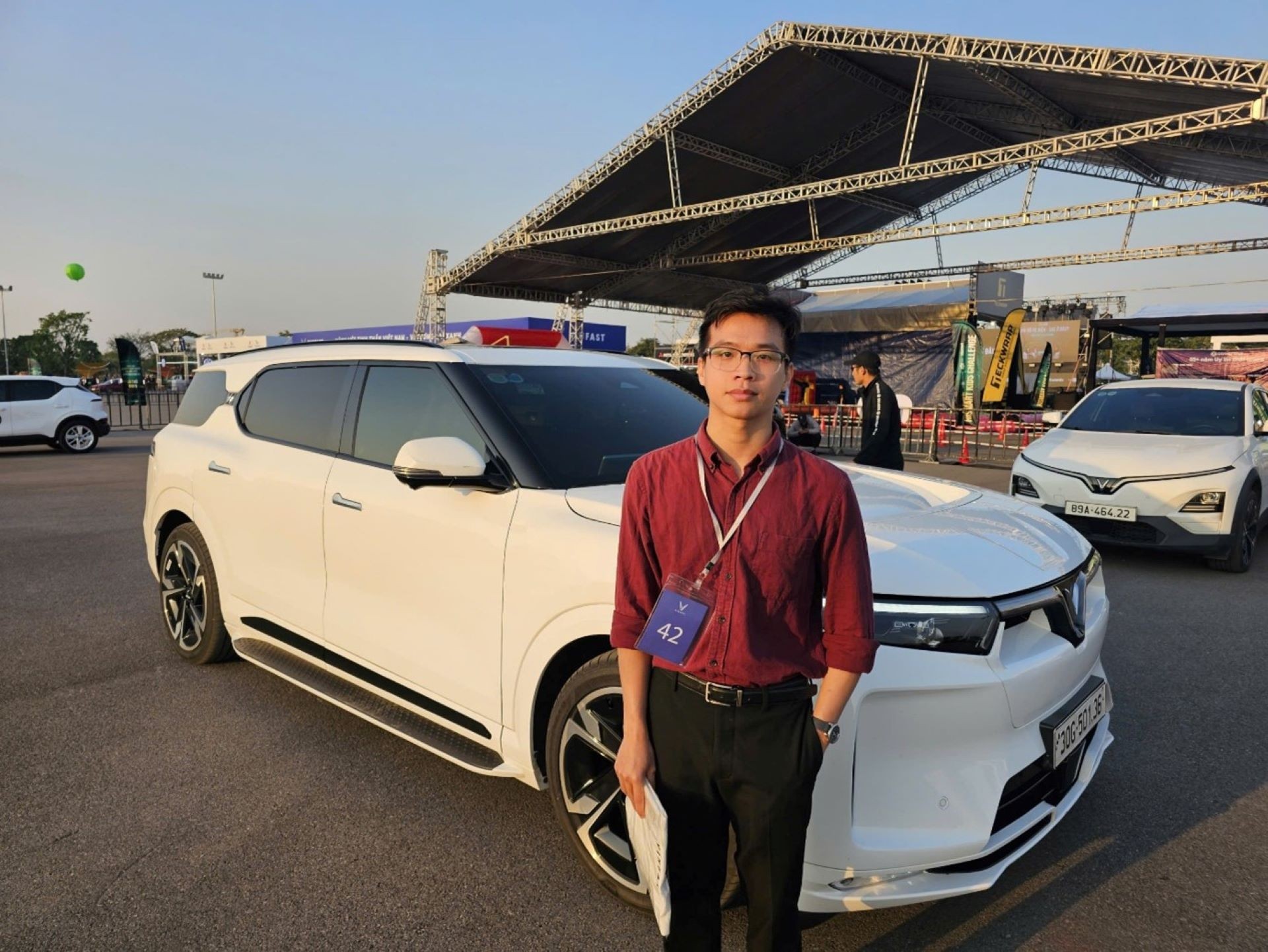 Không chỉ ấn tượng với trải nghiệm lái VF 9, anh Nguyễn Đức Mạnh (Hà Nội) còn bị thuyết phục bởi chi phí sở hữu quá tốt của mẫu E-SUV nhà VinFast.