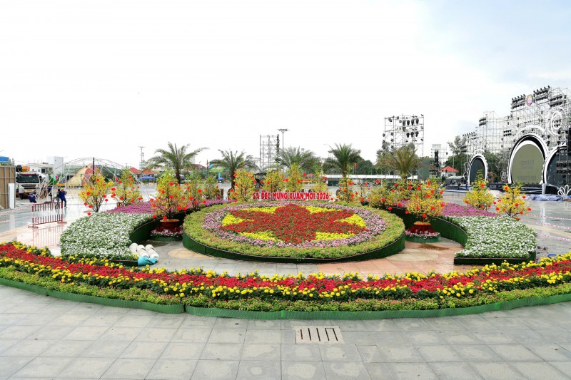 Sắc hoa ngày mới, khẳng định tầm vóc “thủ phủ hoa” miền Tây